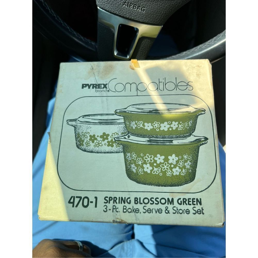 Vintage Pyrex Compatibles 470-1 Spring Blossom Green 3PC Set. Sealed New in Box